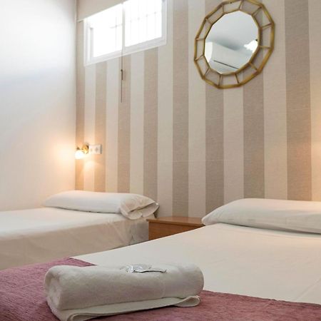 Hostal Colon Cádiz Exteriör bild